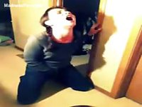 Barely legal webcam amateur cumming in her jeans while masturbating