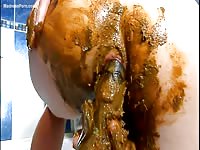 Trollop with a craving for filthy play engages in scat masturbation during her live cam debut